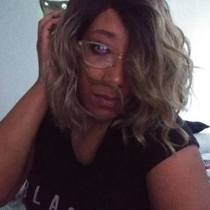 Meet your Posher, Candace